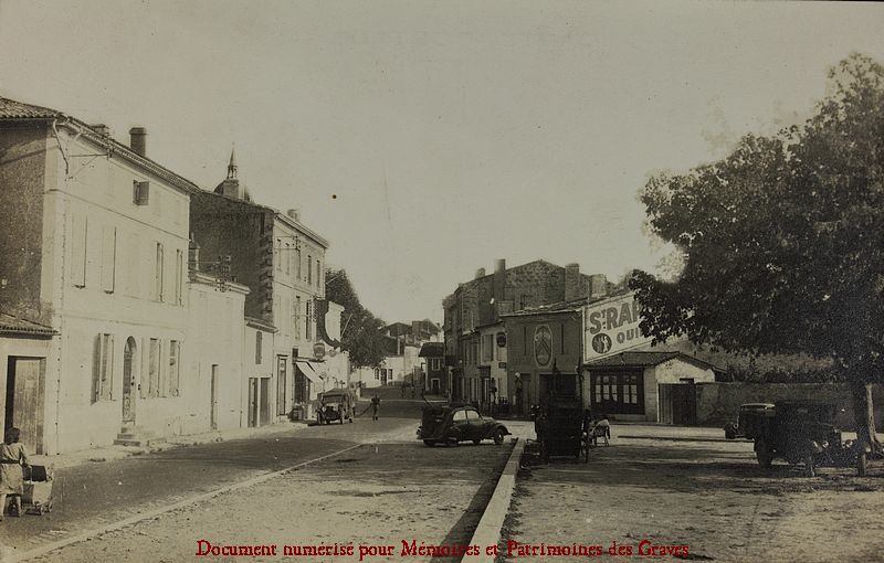 Preignac-CP-place-1908.jpg